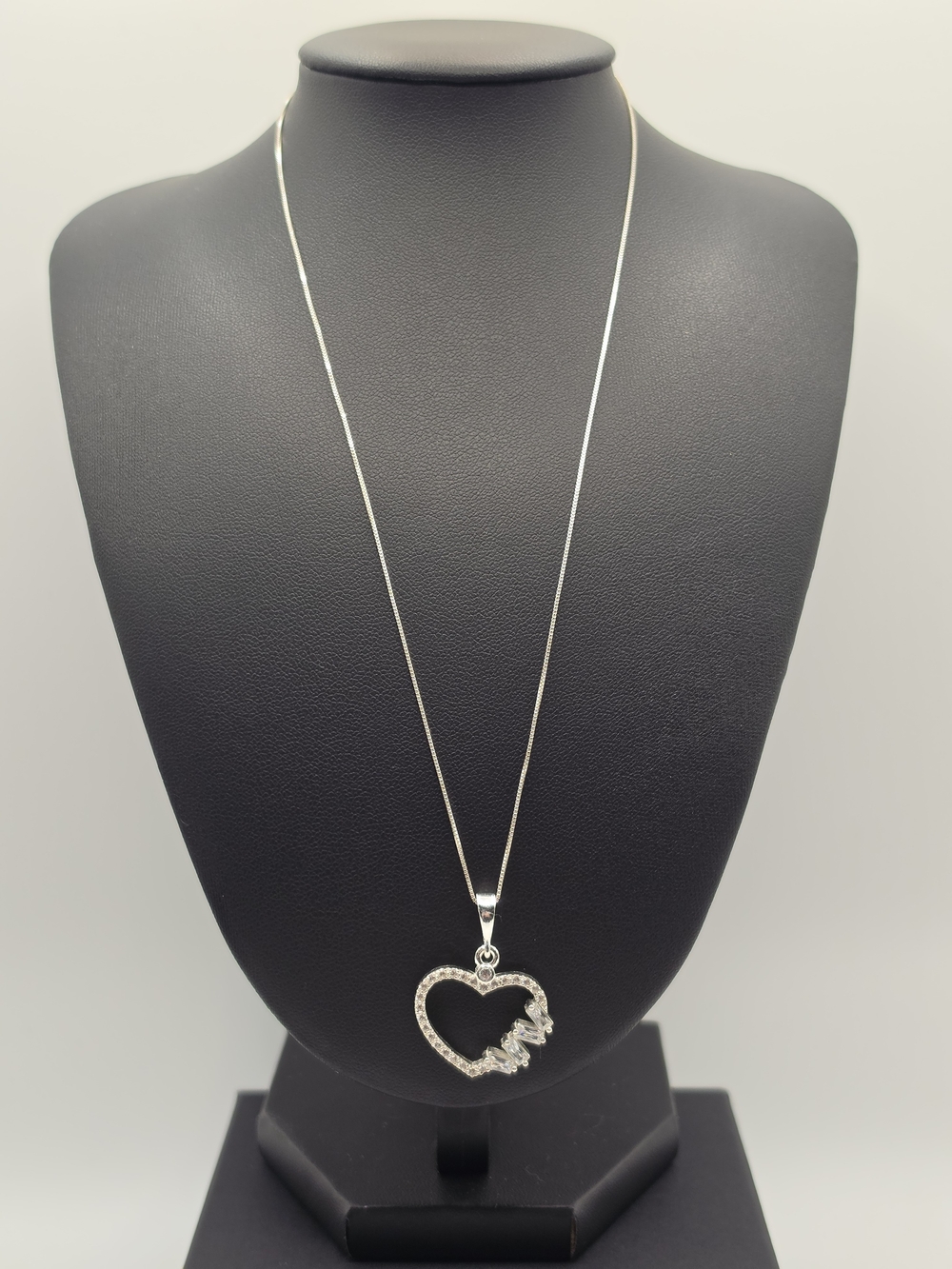 16in S925 Silver Heart Pendant & Necklace